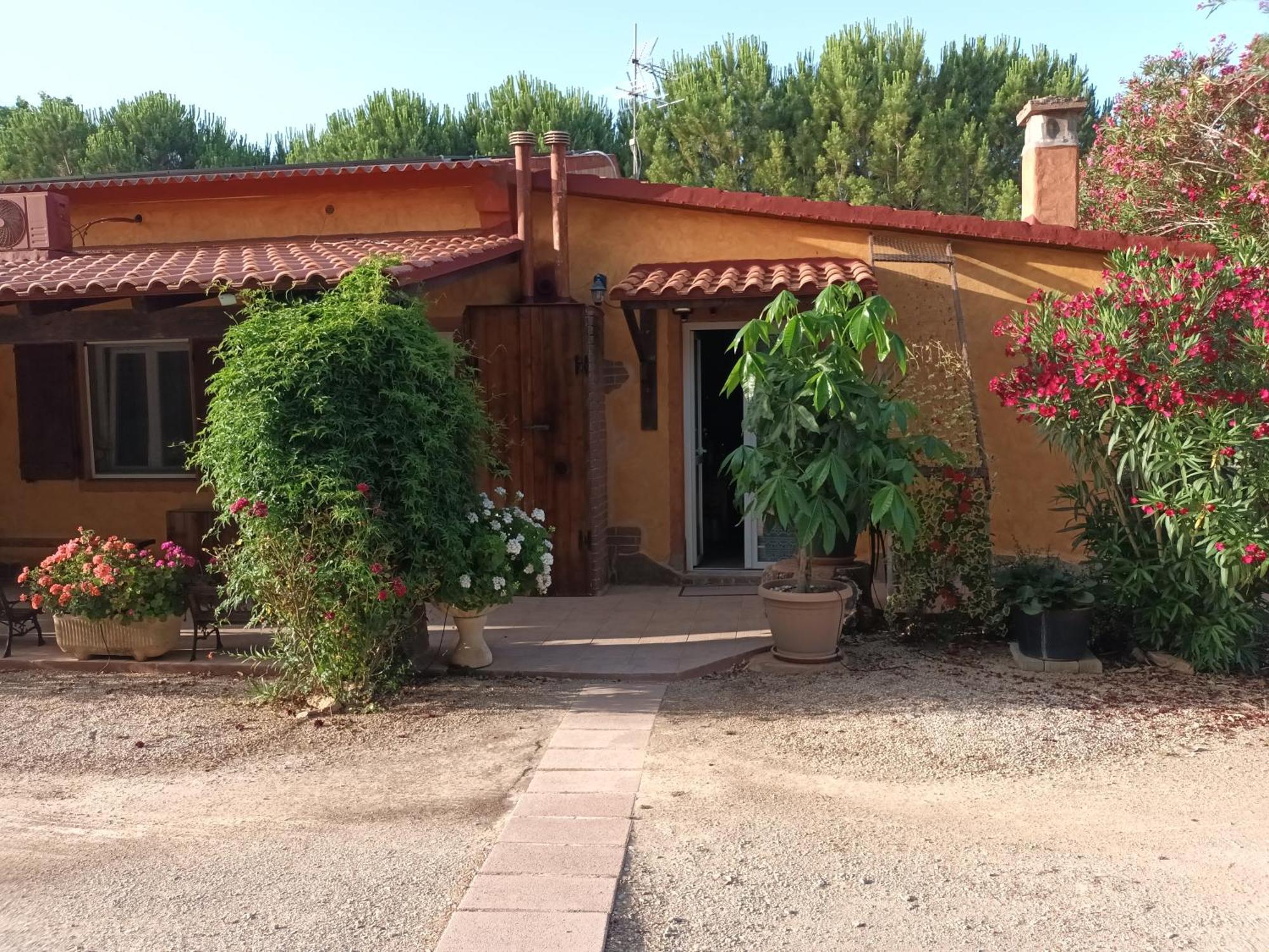 Agriturismo La Barca In Secca Olmedo Exterior photo