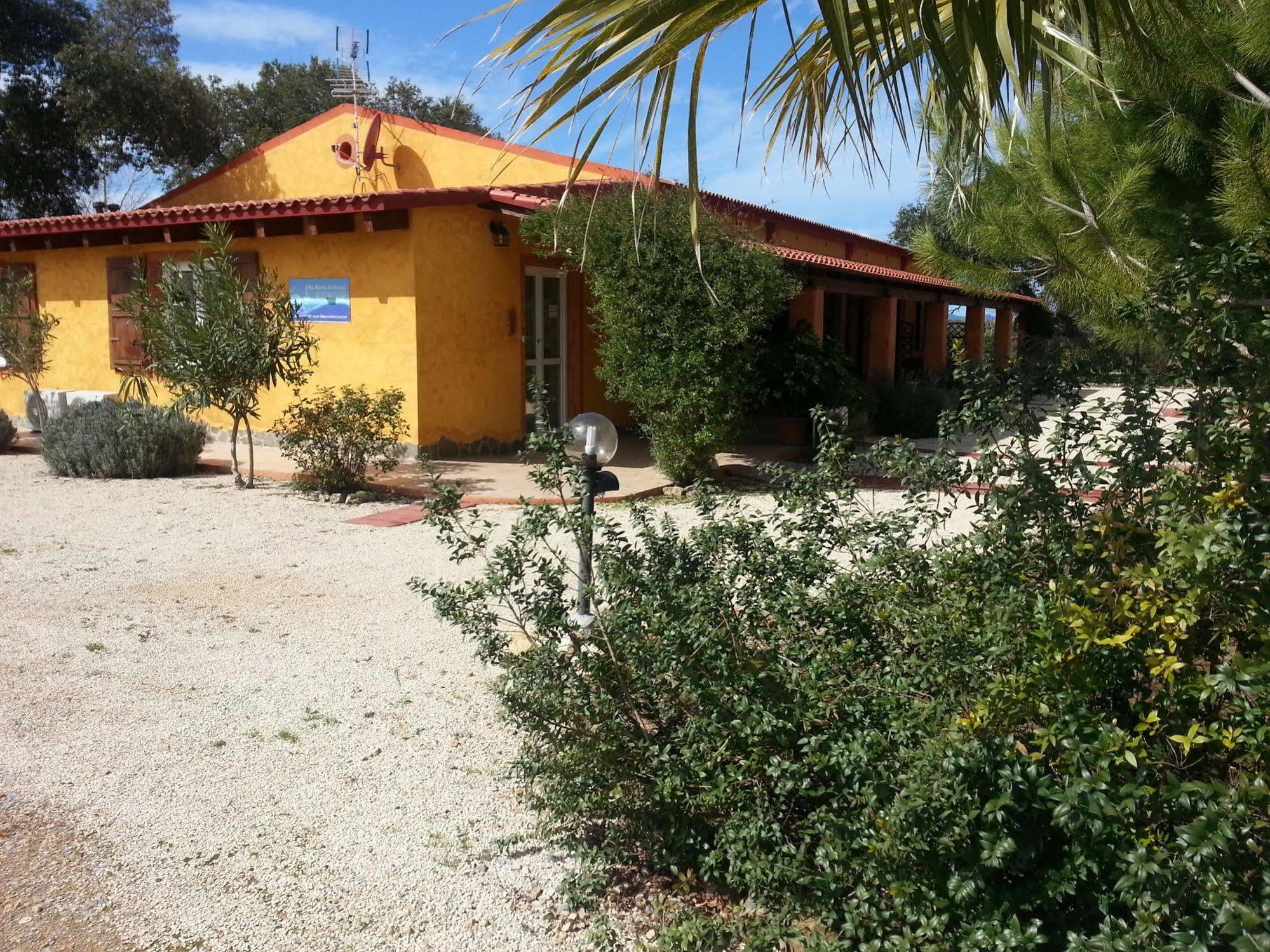 Agriturismo La Barca In Secca Olmedo Exterior photo