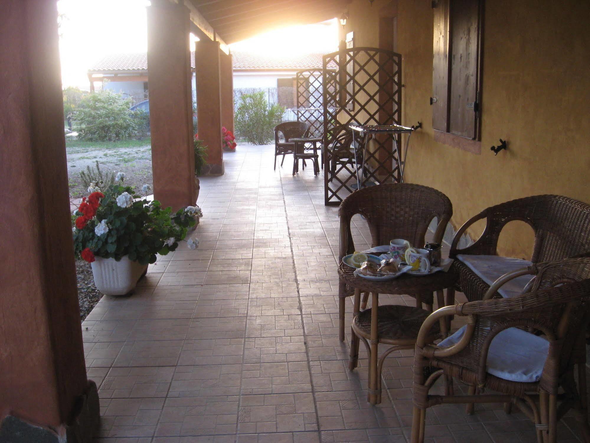 Agriturismo La Barca In Secca Olmedo Exterior photo